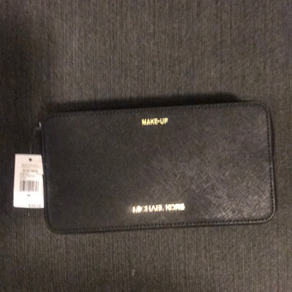 NWT Mk Jet Set travel Pouch